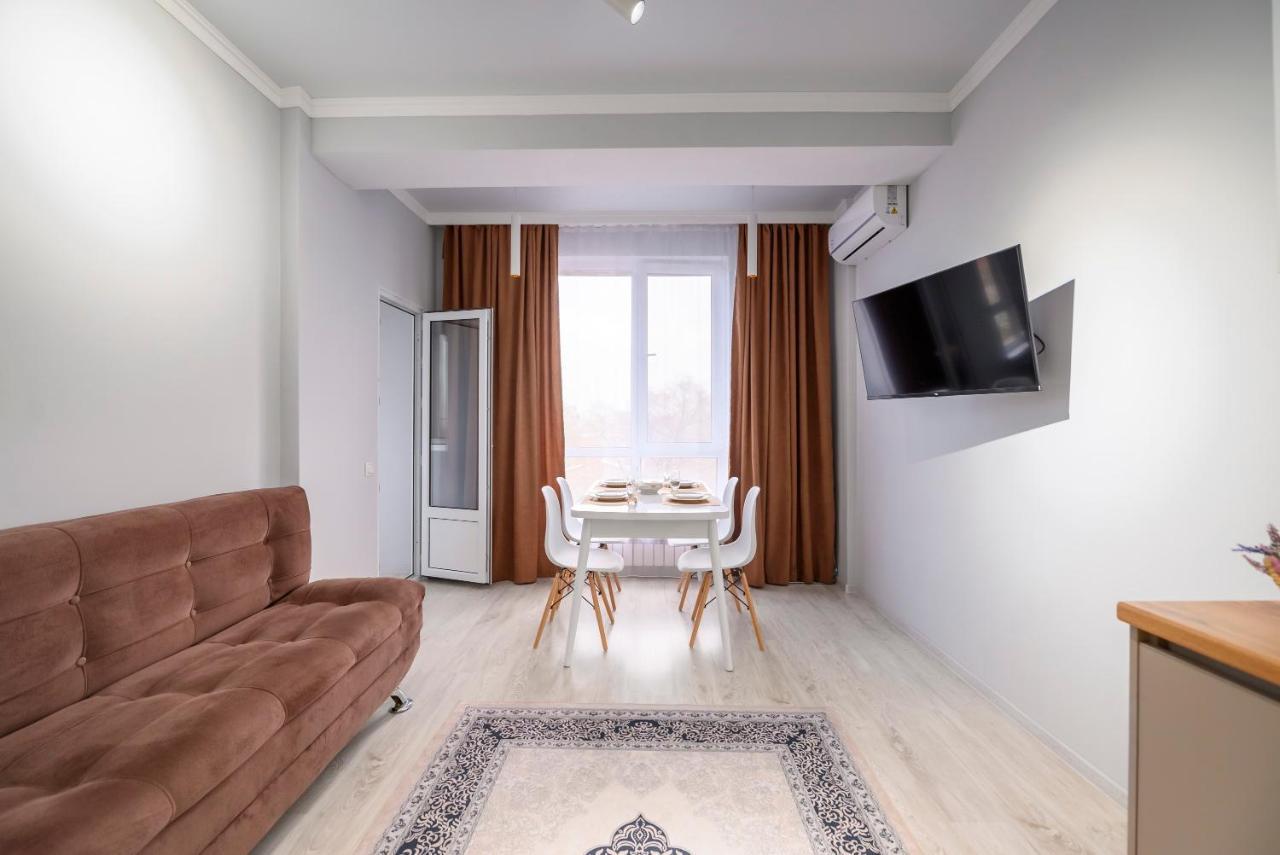 Как Дома - Двухкомнатная Квартира В Центре Almaty Extérieur photo